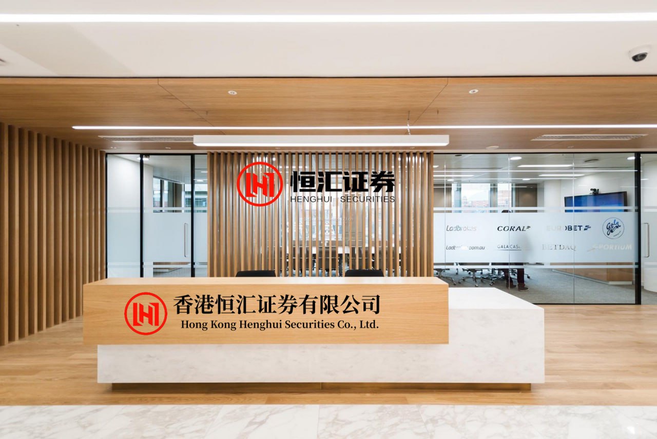 恒瑞易配 库库雷利亚：世界杯期间不谈转会，巴萨回归之路不好走